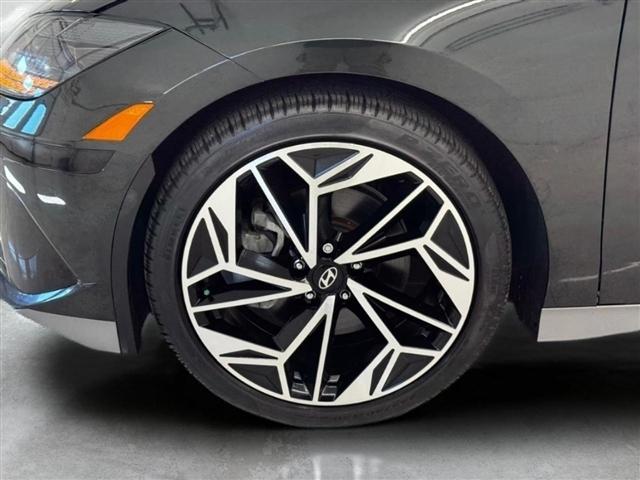 Hyundai Ioniq 6 SEL RWD 2023