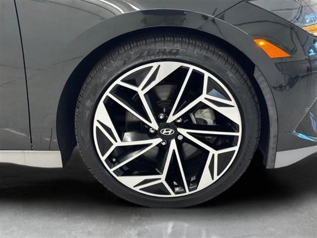 Hyundai Ioniq 6 SEL RWD 2023