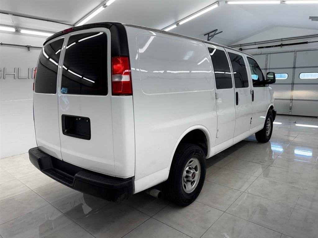 GMC Savana Cargo Van RWD 2500 135" 2021