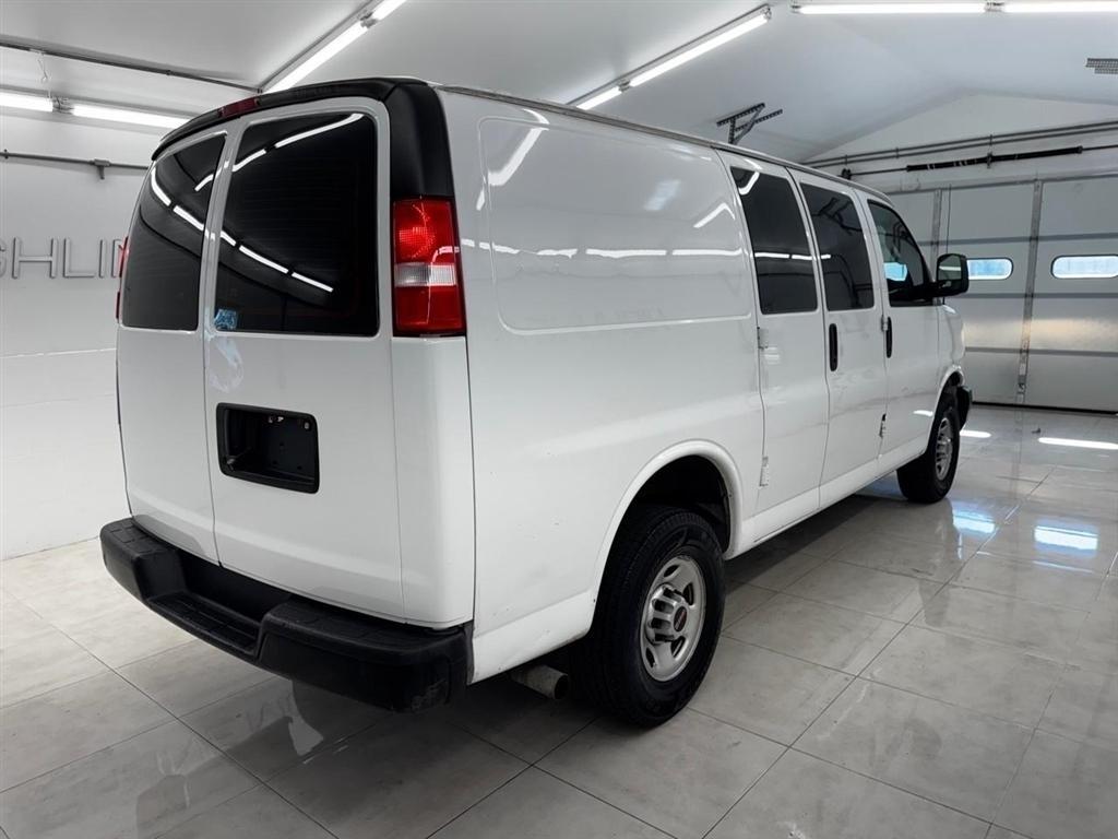 GMC Savana Cargo Van RWD 2500 135" 2021