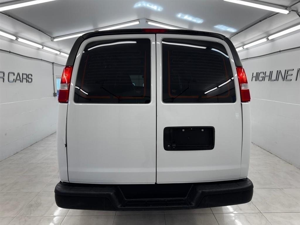 GMC Savana Cargo Van RWD 2500 135" 2021