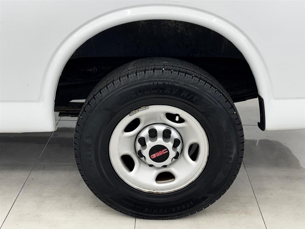 GMC Savana Cargo Van RWD 2500 135" 2021