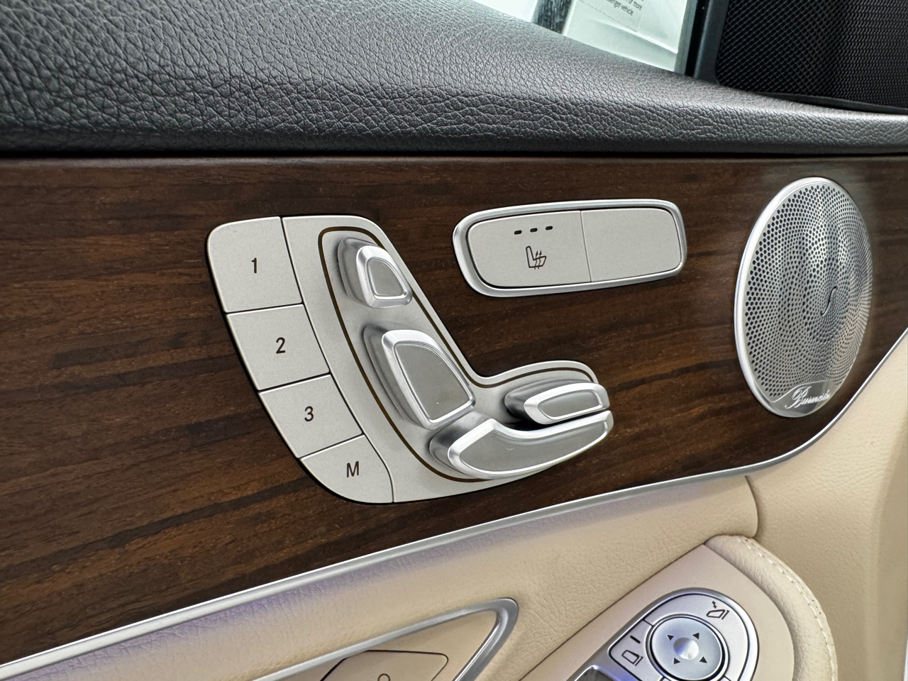 Mercedes-Benz C-Class C 300 4MATIC Sedan 2021 Mercedes-Benz C-Class C 300 4MATIC Sedan 2021