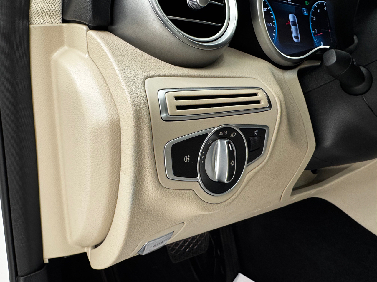 Mercedes-Benz C-Class C 300 4MATIC Sedan 2021 Mercedes-Benz C-Class C 300 4MATIC Sedan 2021