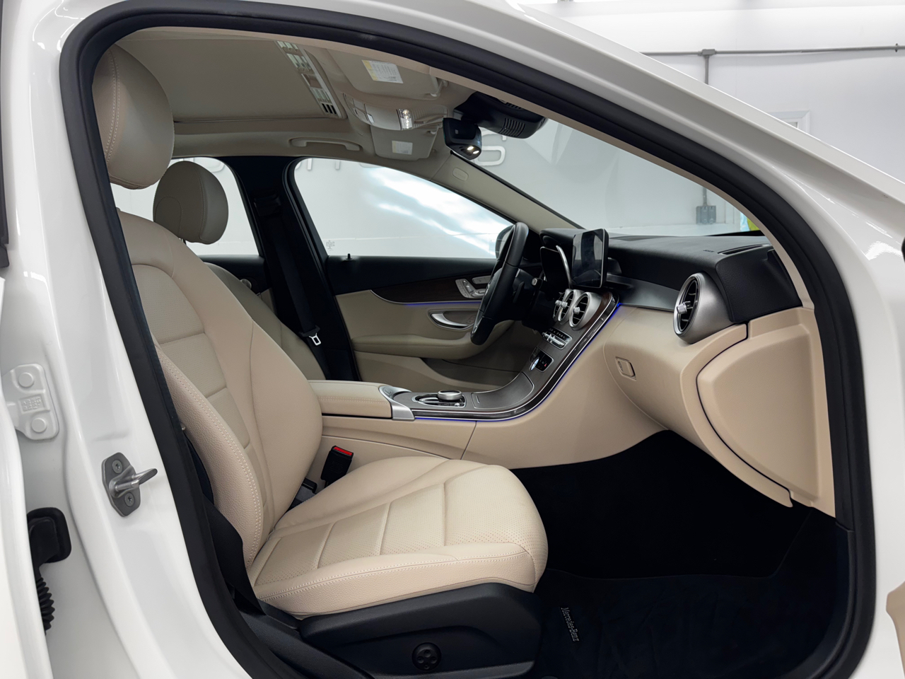 Mercedes-Benz C-Class C 300 4MATIC Sedan 2021 Mercedes-Benz C-Class C 300 4MATIC Sedan 2021