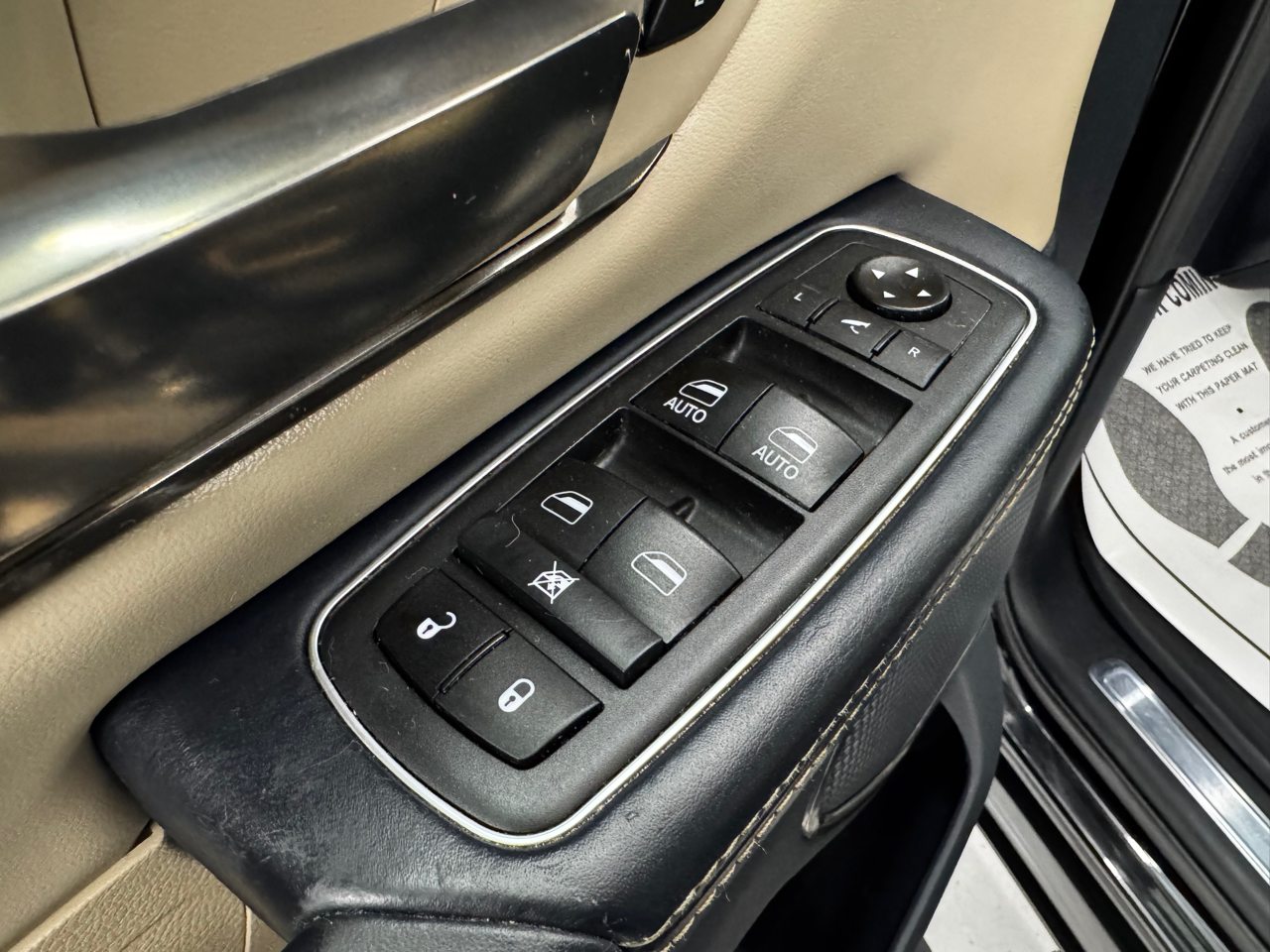 RAM 1500 Limited 4x4 Crew Cab 5'7" Box 2019 RAM 1500 Limited 4x4 Crew Cab 5'7" Box 2019