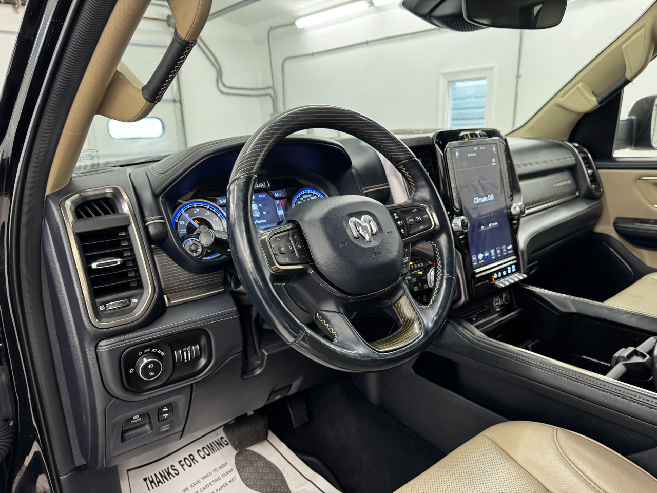 RAM 1500 Limited 4x4 Crew Cab 5'7" Box 2019 RAM 1500 Limited 4x4 Crew Cab 5'7" Box 2019