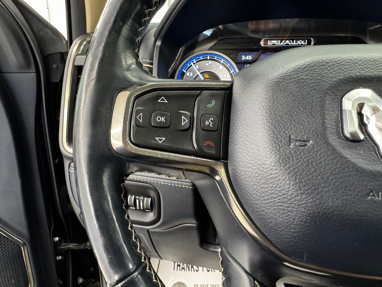 RAM 1500 Limited 4x4 Crew Cab 5'7" Box 2019 RAM 1500 Limited 4x4 Crew Cab 5'7" Box 2019