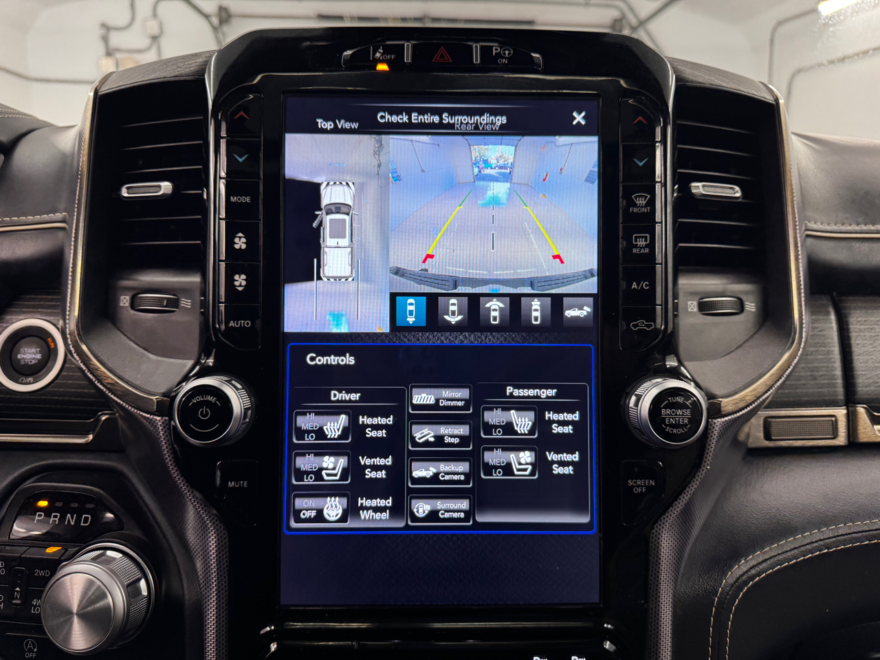 RAM 1500 Limited 4x4 Crew Cab 5'7" Box 2019 RAM 1500 Limited 4x4 Crew Cab 5'7" Box 2019