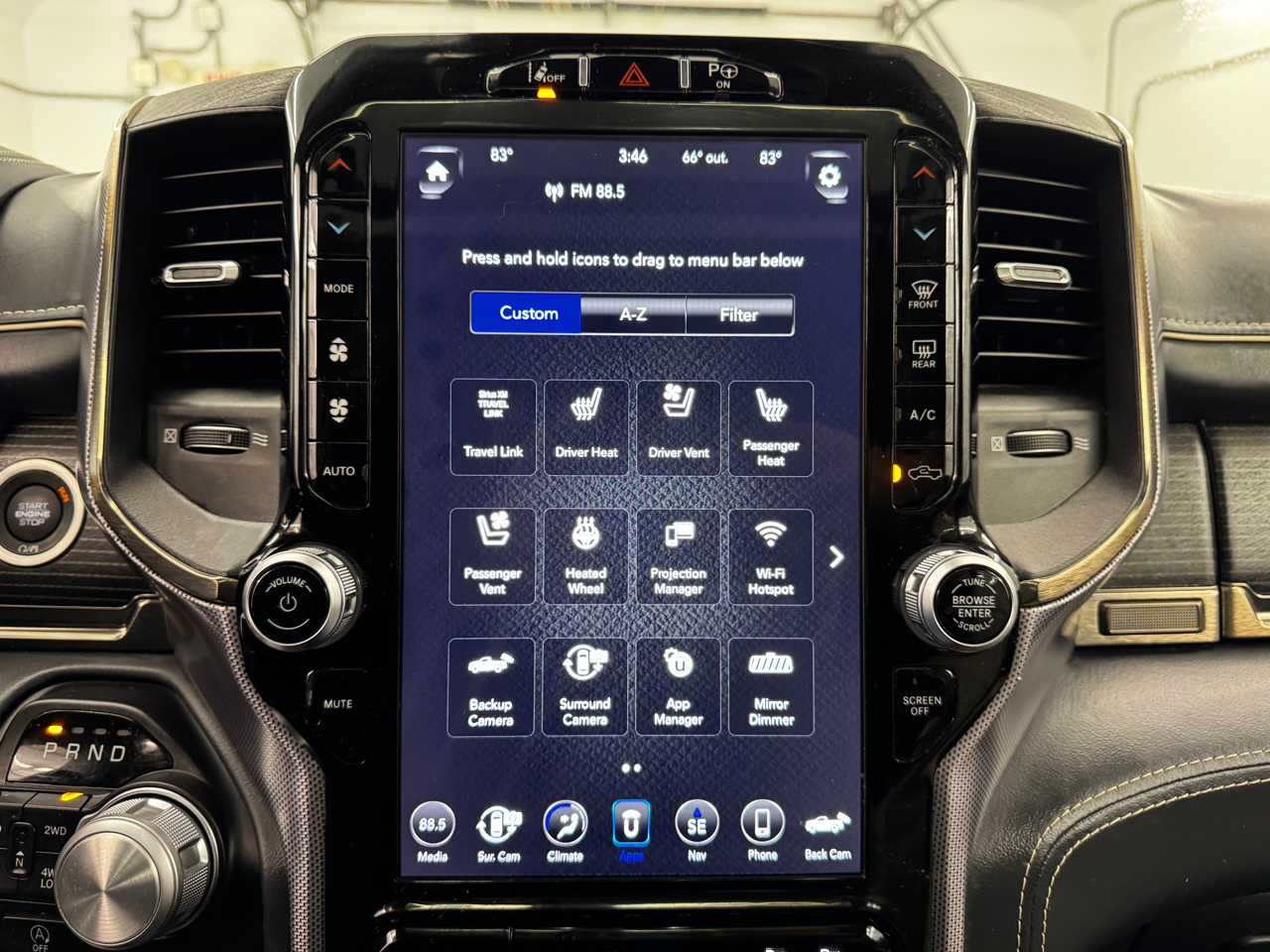 RAM 1500 Limited 4x4 Crew Cab 5'7" Box 2019 RAM 1500 Limited 4x4 Crew Cab 5'7" Box 2019