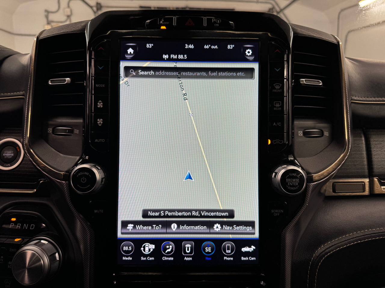 RAM 1500 Limited 4x4 Crew Cab 5'7" Box 2019 RAM 1500 Limited 4x4 Crew Cab 5'7" Box 2019