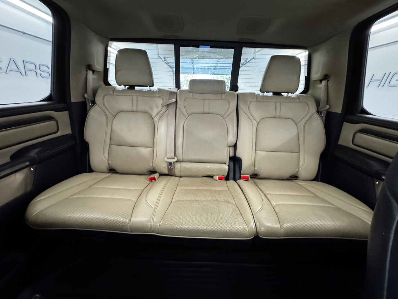 RAM 1500 Limited 4x4 Crew Cab 5'7" Box 2019 RAM 1500 Limited 4x4 Crew Cab 5'7" Box 2019