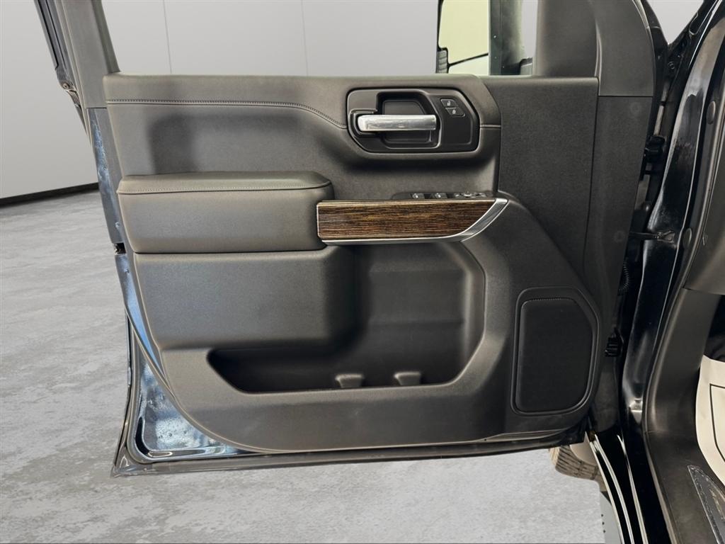 GMC Sierra 3500HD 4WD Crew Cab 172" SLE 2022