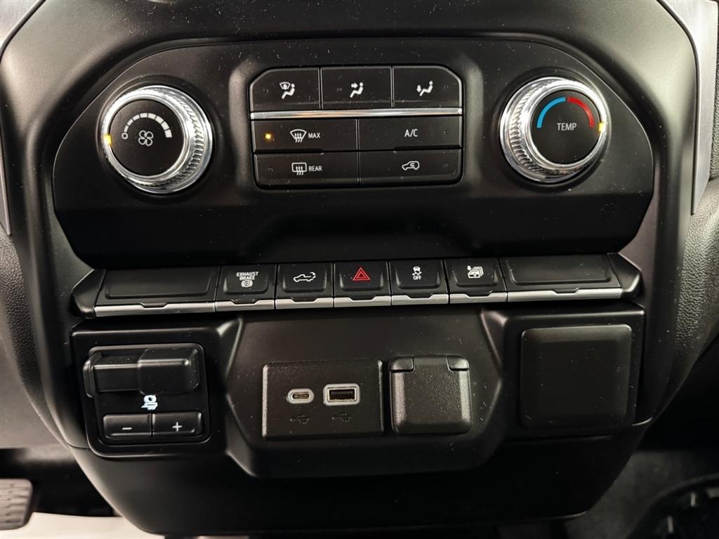 GMC Sierra 3500HD 4WD Crew Cab 172" SLE 2022