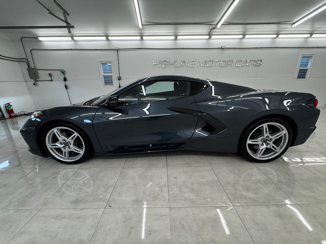 Chevrolet Corvette 2dr Stingray Cpe w/3LT 2020 Chevrolet Corvette 2dr Stingray Cpe w/3LT 2020