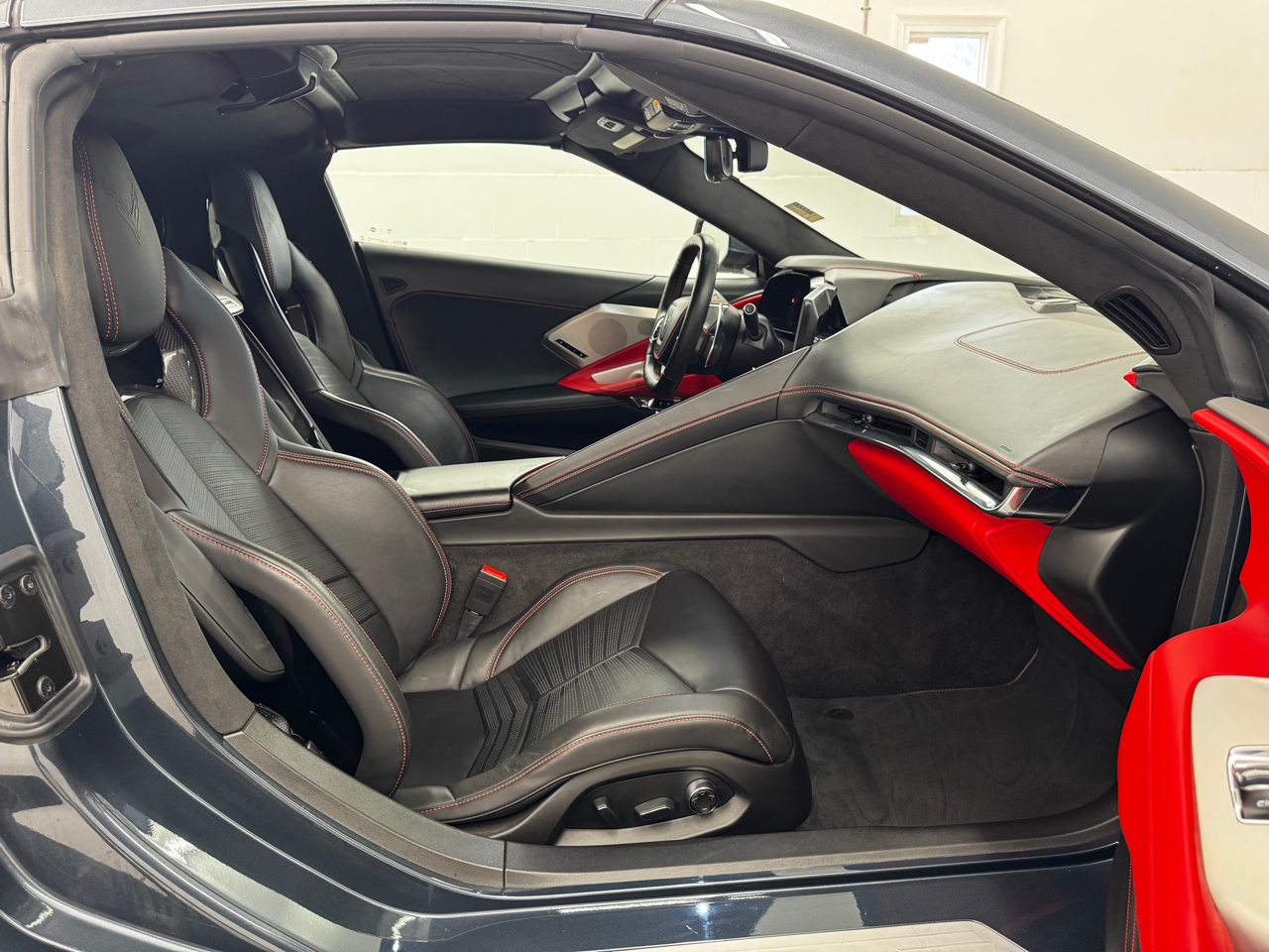 Chevrolet Corvette 2dr Stingray Cpe w/3LT 2020 Chevrolet Corvette 2dr Stingray Cpe w/3LT 2020