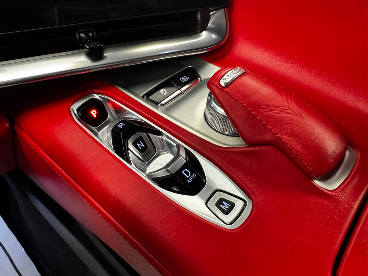 Chevrolet Corvette 2dr Stingray Cpe w/3LT 2020 Chevrolet Corvette 2dr Stingray Cpe w/3LT 2020