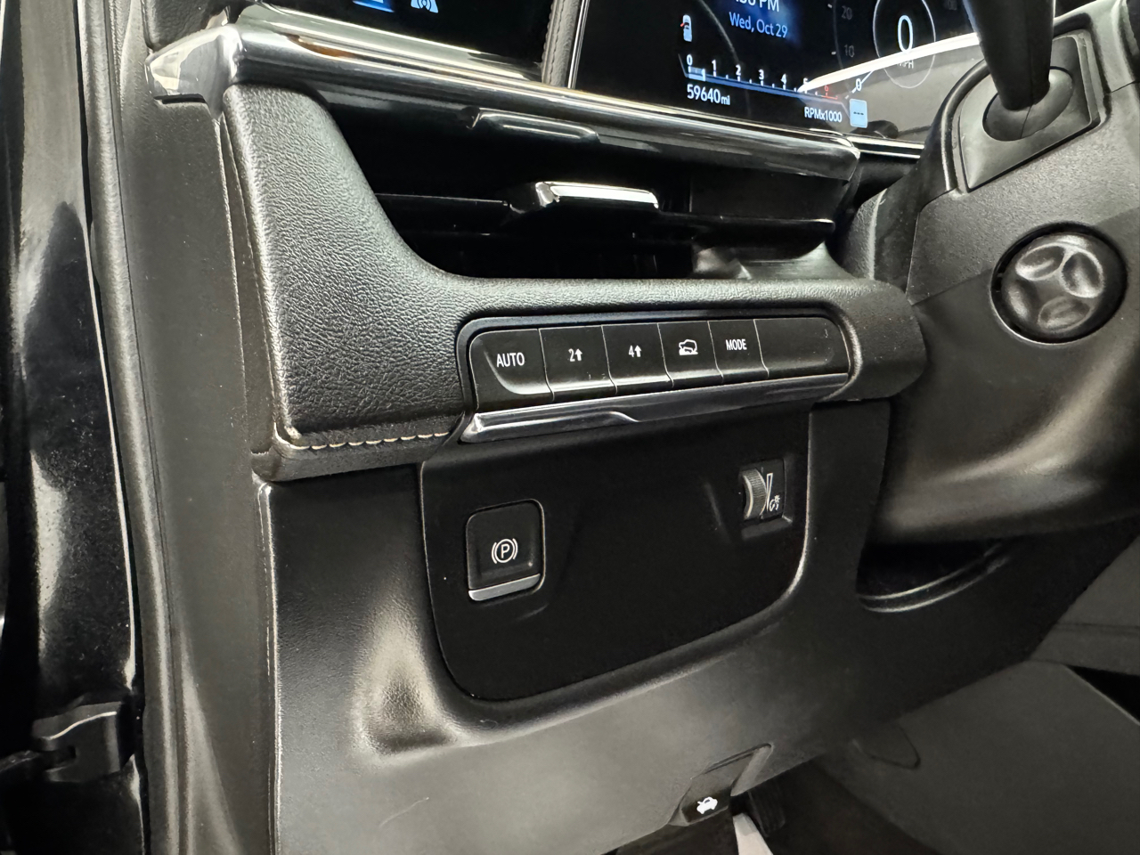 Cadillac Escalade ESV 4WD 4dr Luxury 2022 Cadillac Escalade ESV 4WD 4dr Luxury 2022