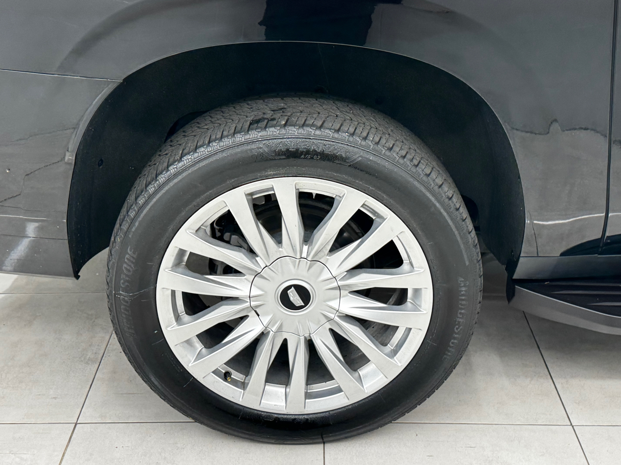 Cadillac Escalade ESV 4WD 4dr Luxury 2022 Cadillac Escalade ESV 4WD 4dr Luxury 2022