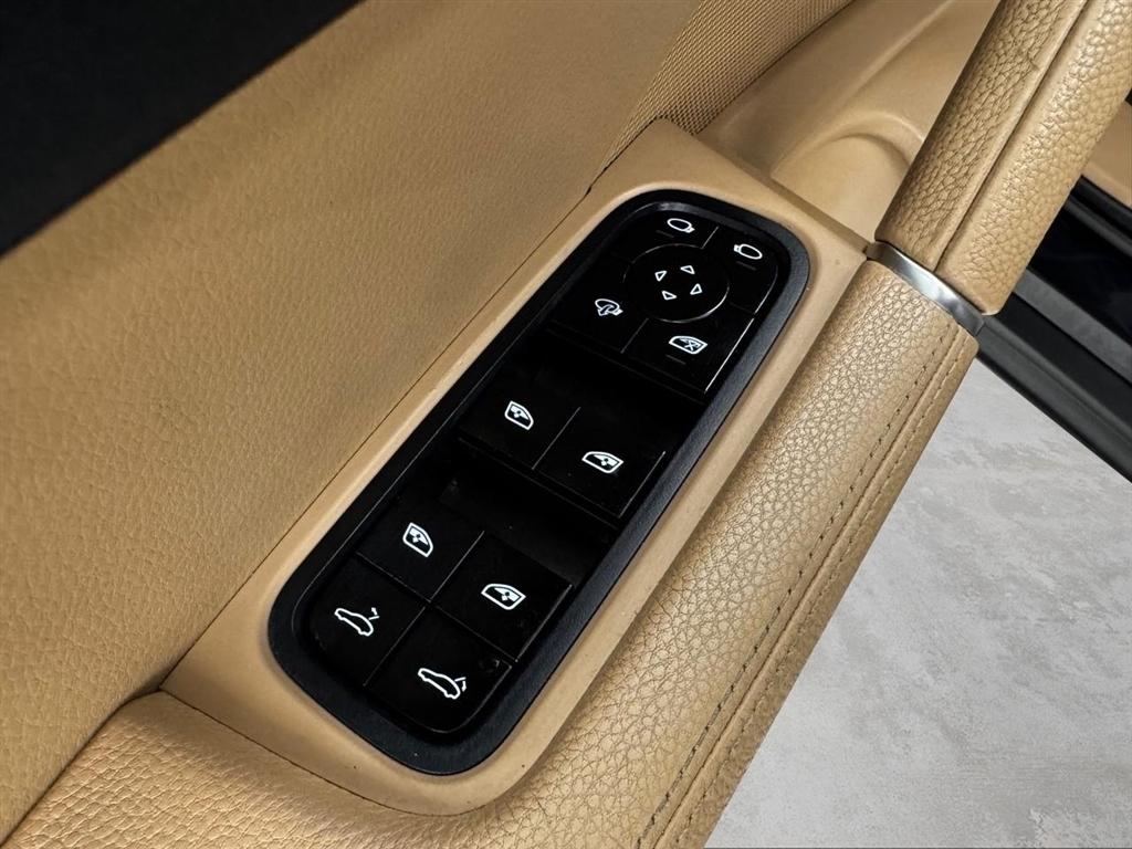 Porsche Cayenne AWD 2020