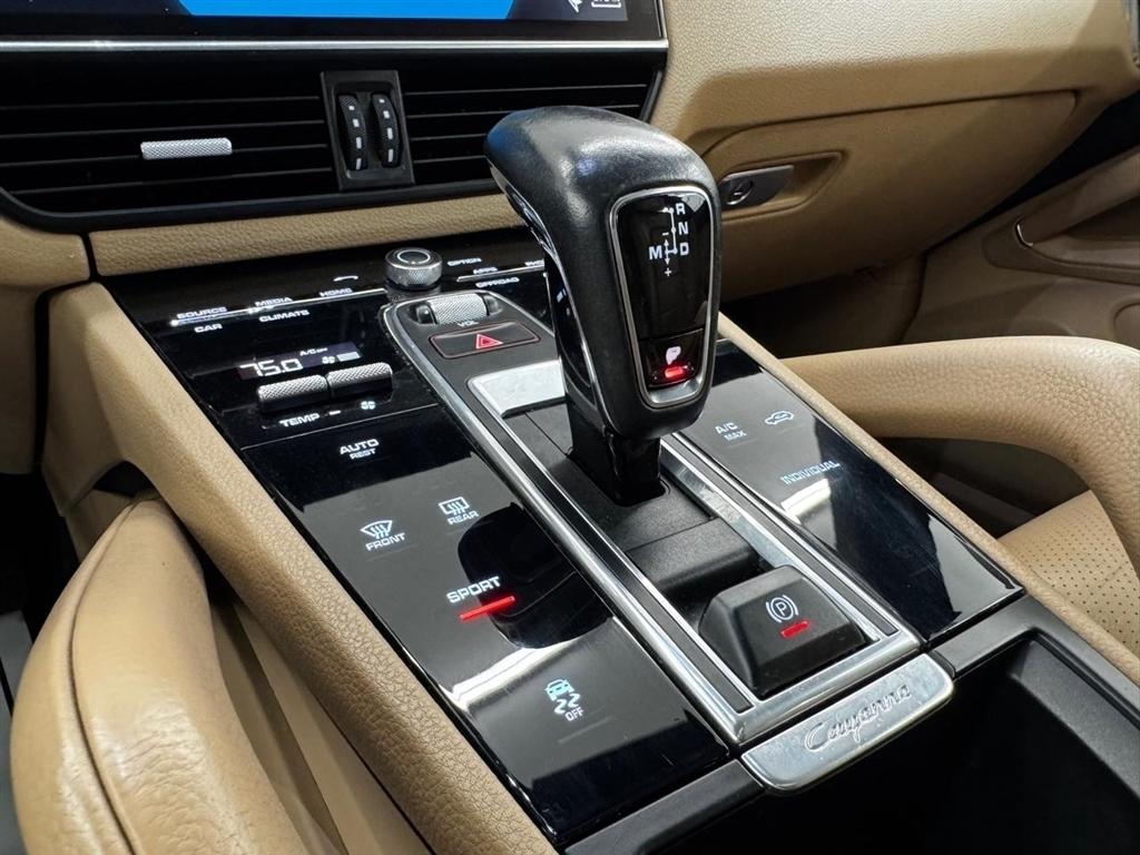 Porsche Cayenne AWD 2020
