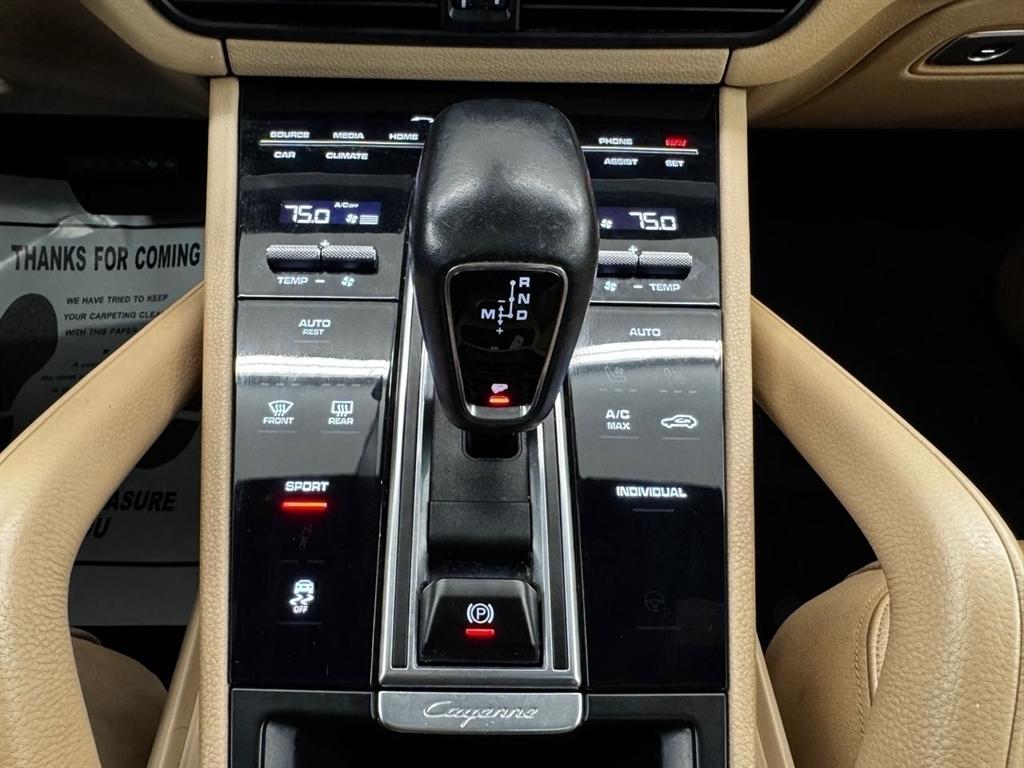 Porsche Cayenne AWD 2020