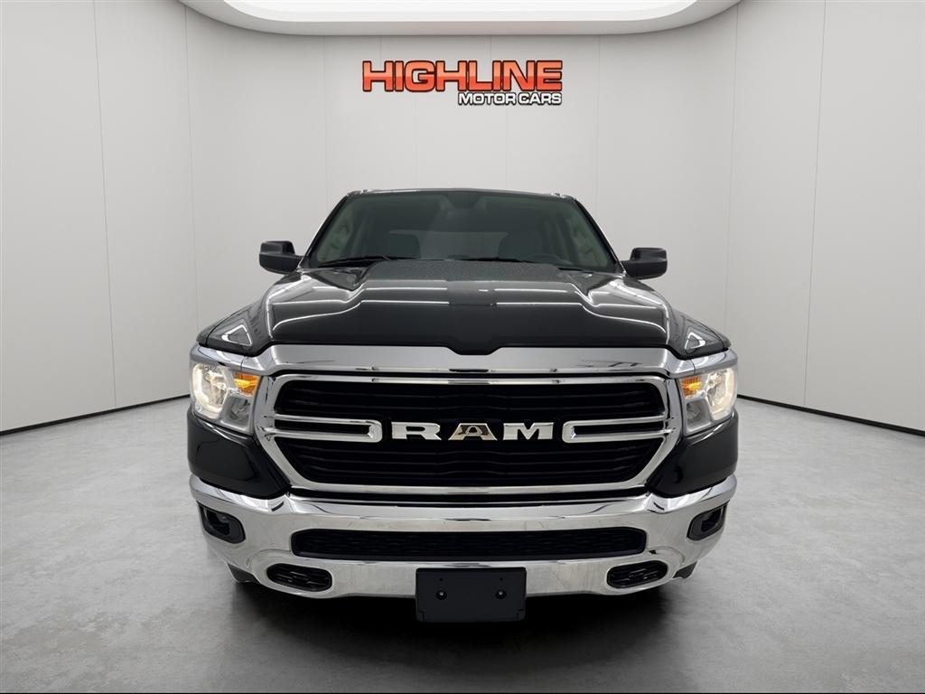 RAM 1500 Big Horn 4x4 Crew Cab 6'4" Box 2020