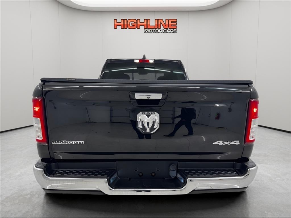 RAM 1500 Big Horn 4x4 Crew Cab 6'4" Box 2020