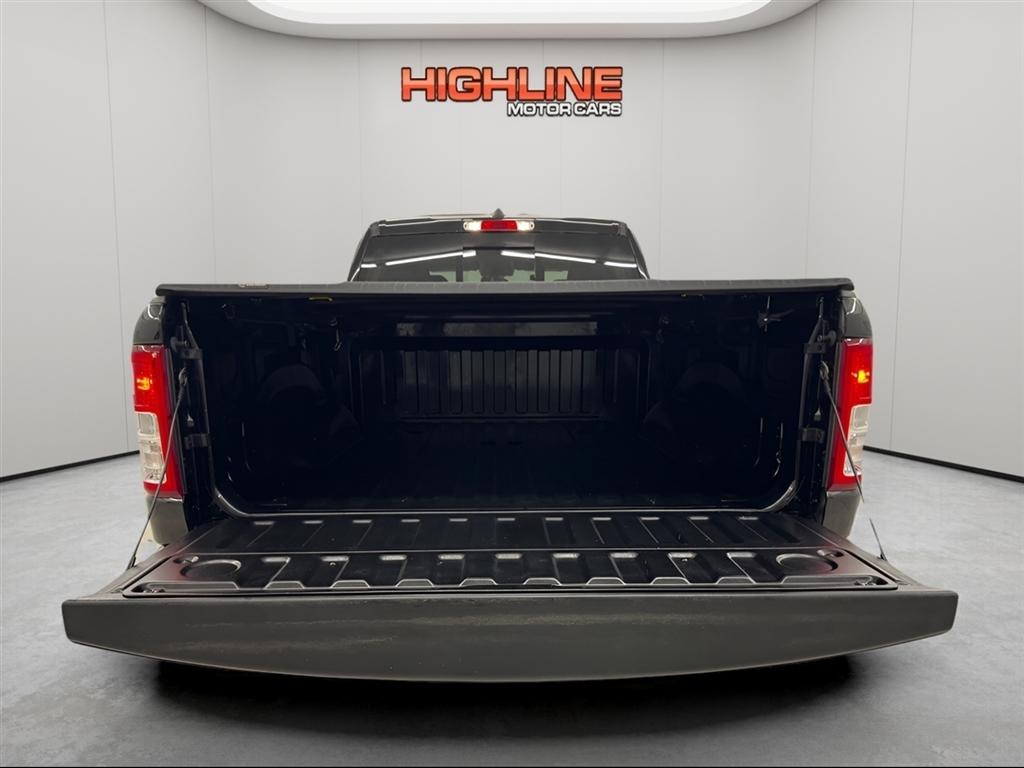 RAM 1500 Big Horn 4x4 Crew Cab 6'4" Box 2020