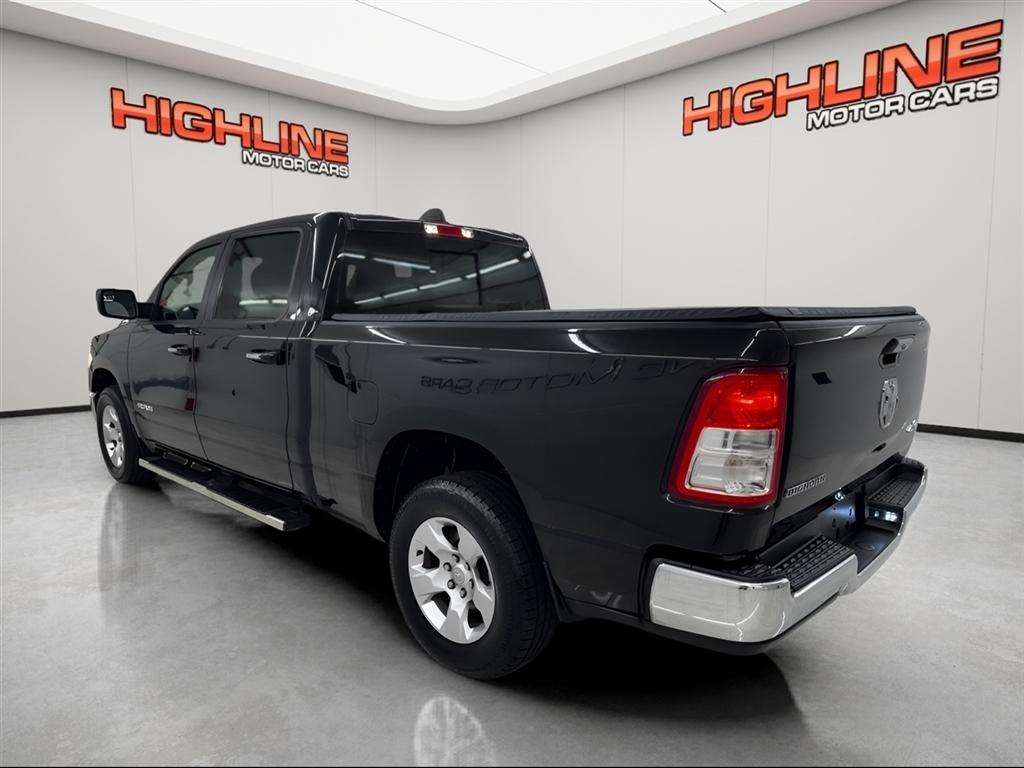 RAM 1500 Big Horn 4x4 Crew Cab 6'4" Box 2020