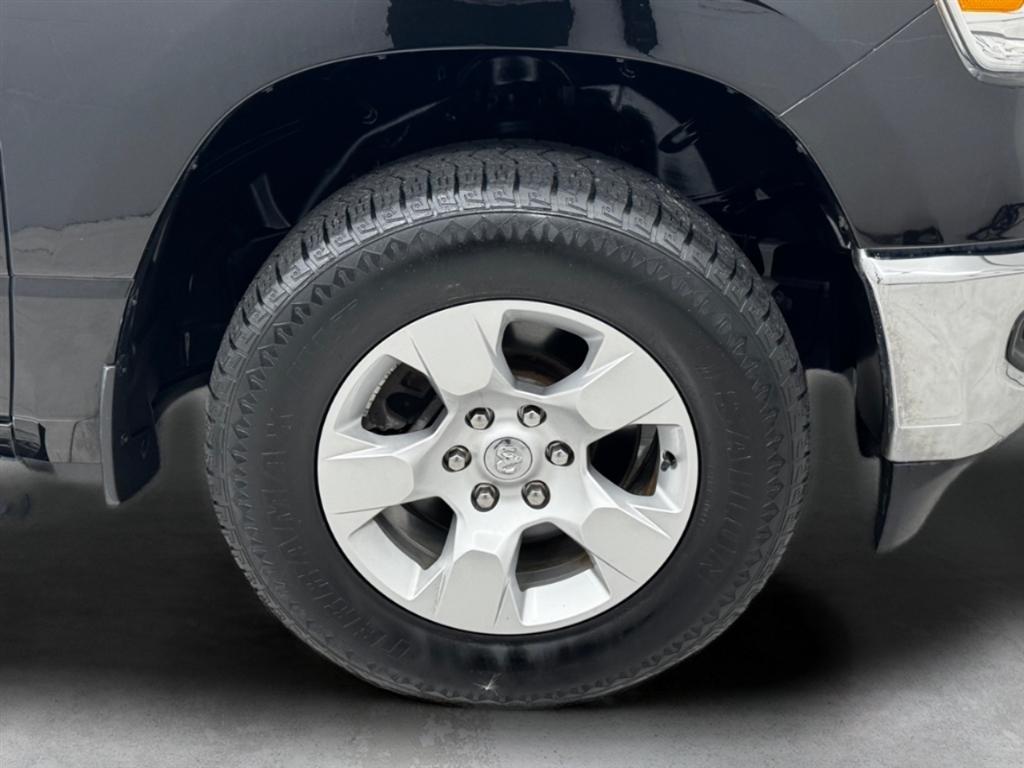 RAM 1500 Big Horn 4x4 Crew Cab 6'4" Box 2020