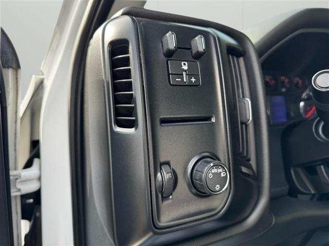 Chevrolet Silverado MD 2WD Crew Cab Work Truck 2023