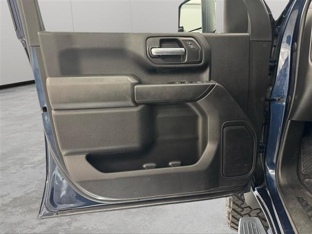 Chevrolet Silverado 2500HD 4WD Double Cab 149" Custom 2023