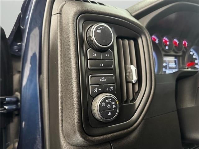 Chevrolet Silverado 2500HD 4WD Double Cab 149" Custom 2023