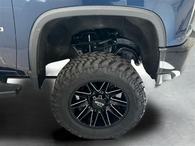 Chevrolet Silverado 2500HD 4WD Double Cab 149" Custom 2023