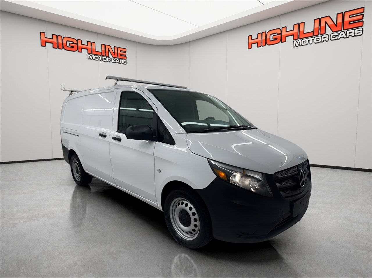 Mercedes-Benz Metris Cargo Van Standard Roof 126" Wheelbase 2017