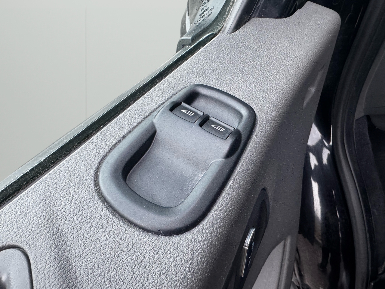 Ford Transit Passenger Wagon T-350 148" Med Roof XLT RWD 2023