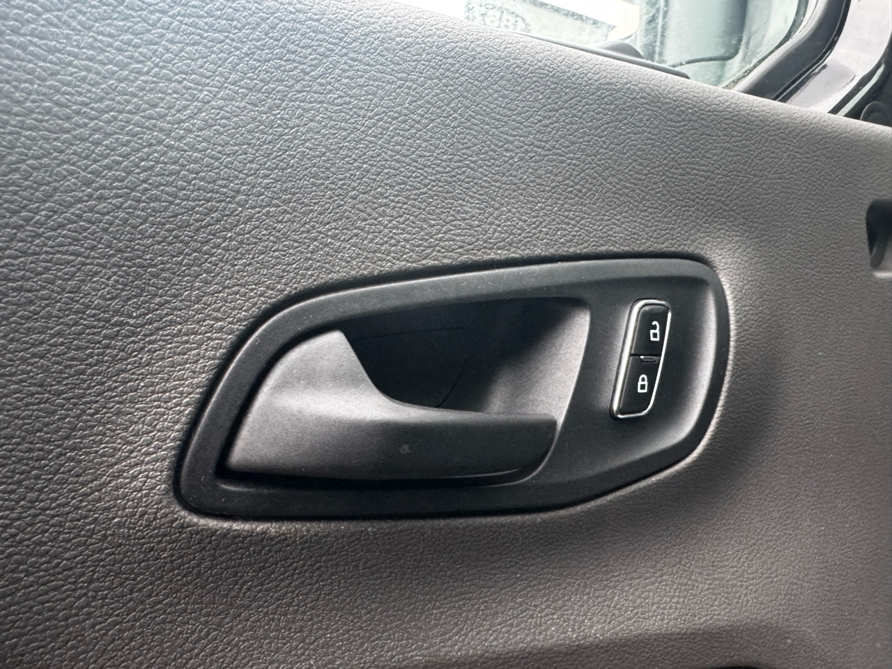 Ford Transit Passenger Wagon T-350 148" Med Roof XLT RWD 2023