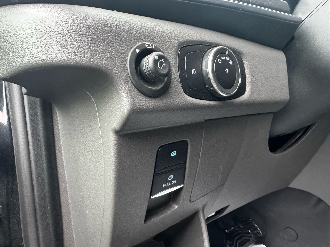 Ford Transit Passenger Wagon T-350 148" Med Roof XLT RWD 2023