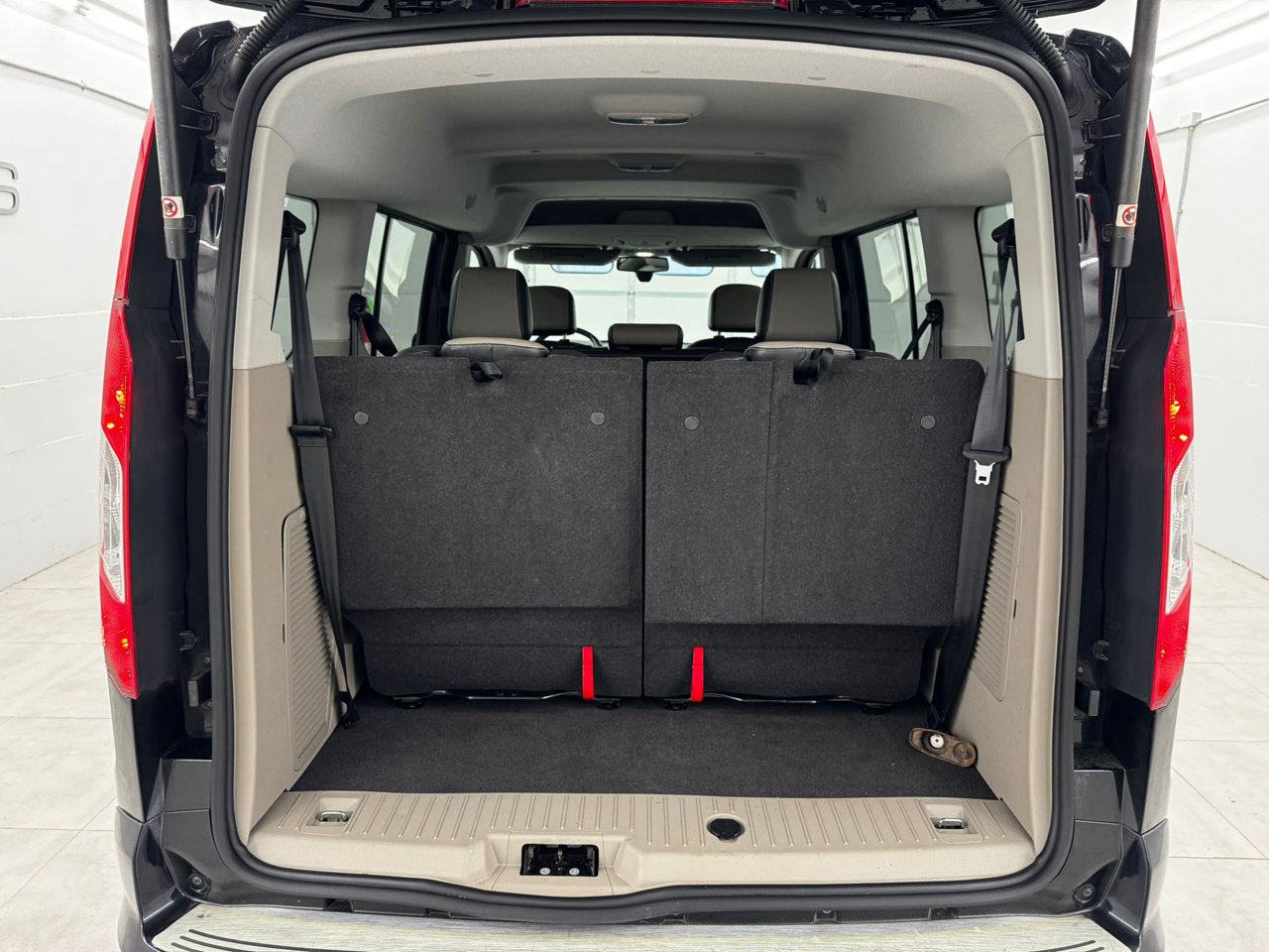 Ford Transit Connect Wagon 4dr Wgn LWB Titanium w/Rear Liftgate 2014