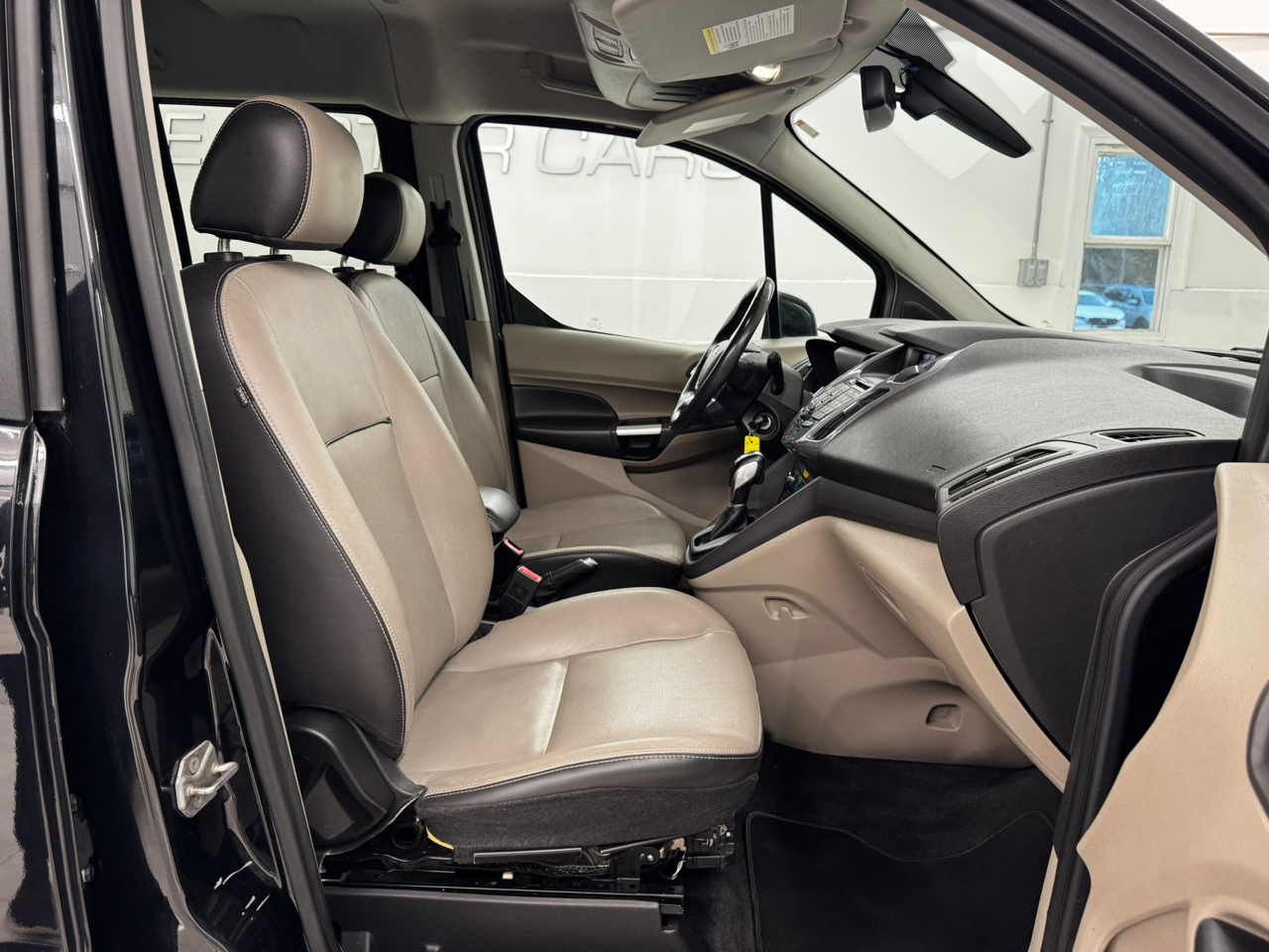 Ford Transit Connect Wagon 4dr Wgn LWB Titanium w/Rear Liftgate 2014