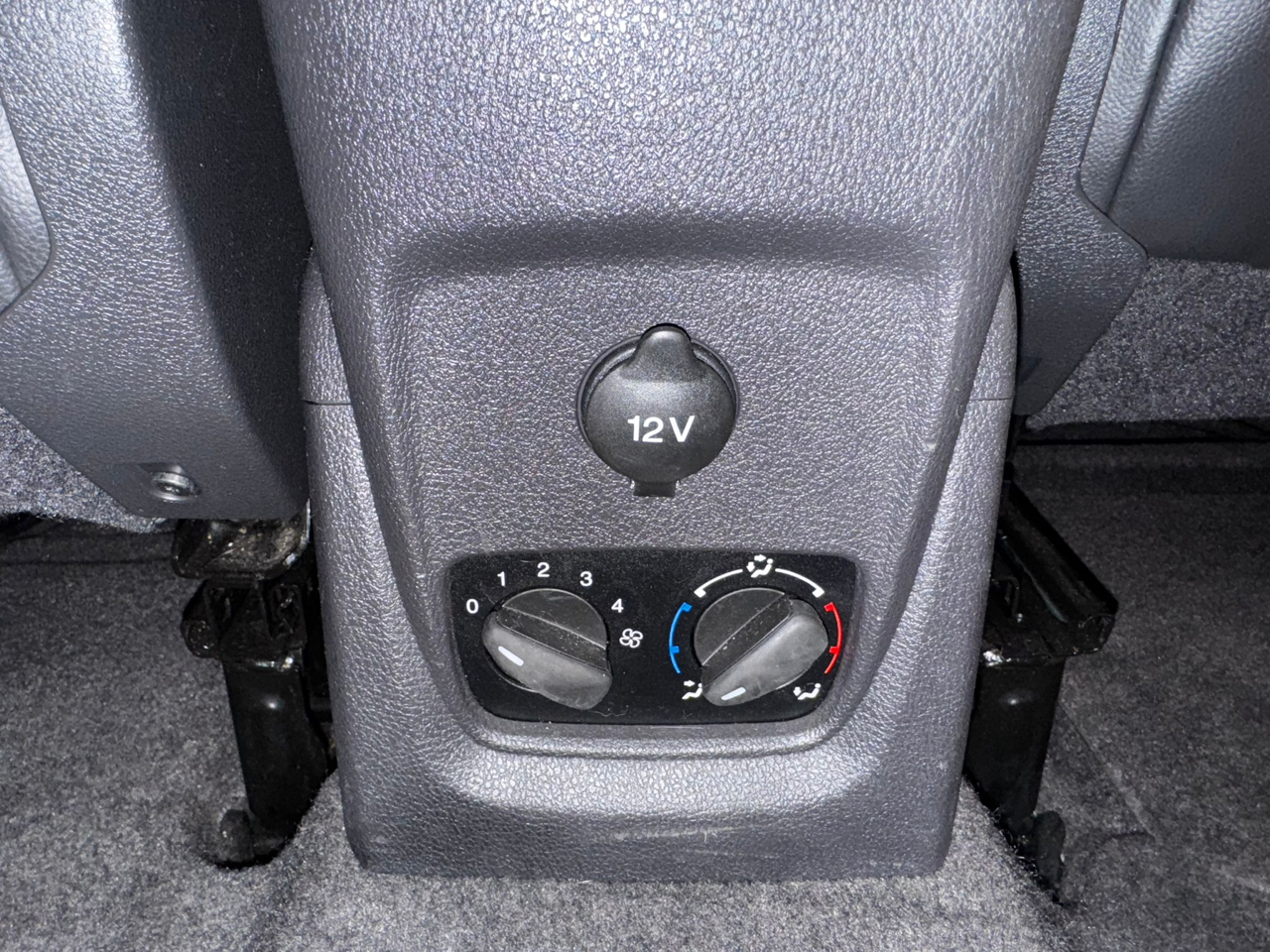 Ford Transit Connect Wagon 4dr Wgn LWB Titanium w/Rear Liftgate 2014