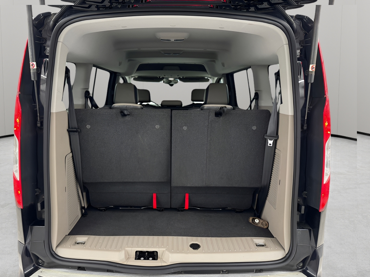 Ford Transit Connect Wagon 4dr Wgn LWB Titanium w/Rear Liftgate 2014