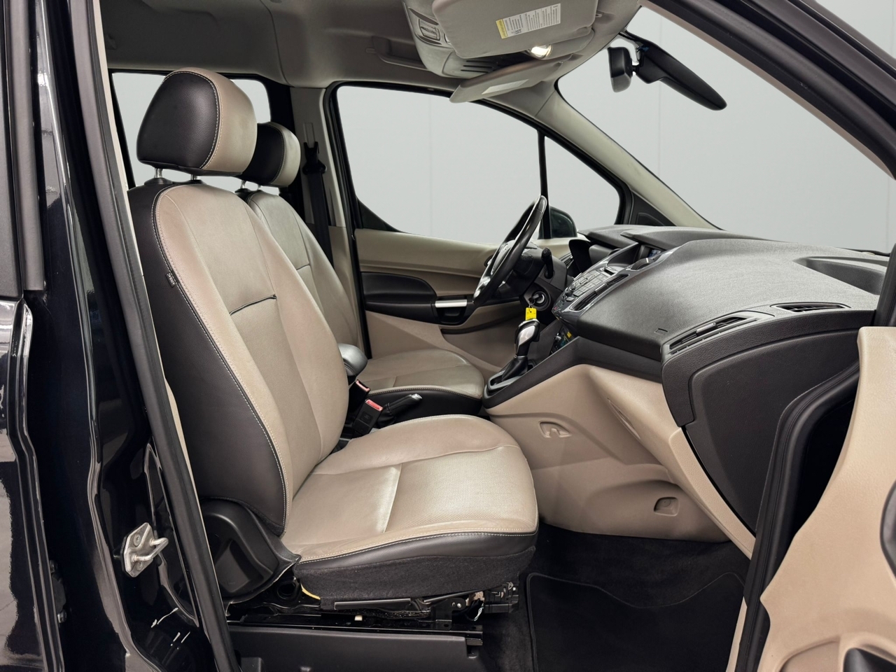 Ford Transit Connect Wagon 4dr Wgn LWB Titanium w/Rear Liftgate 2014