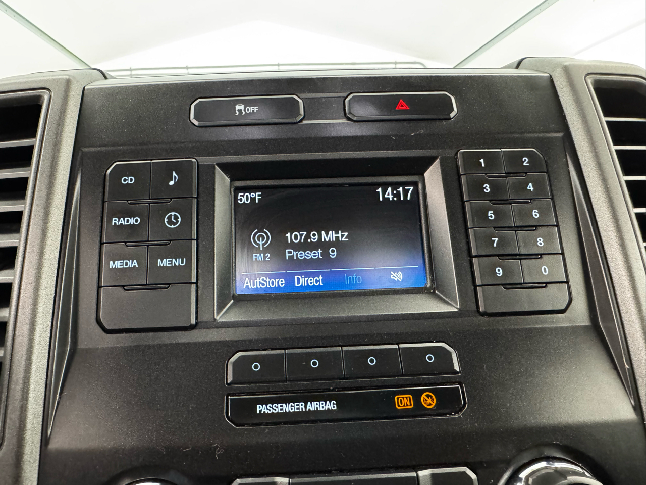 Ford Super Duty F-250 SRW XLT 4WD Reg Cab 8' Box 2018