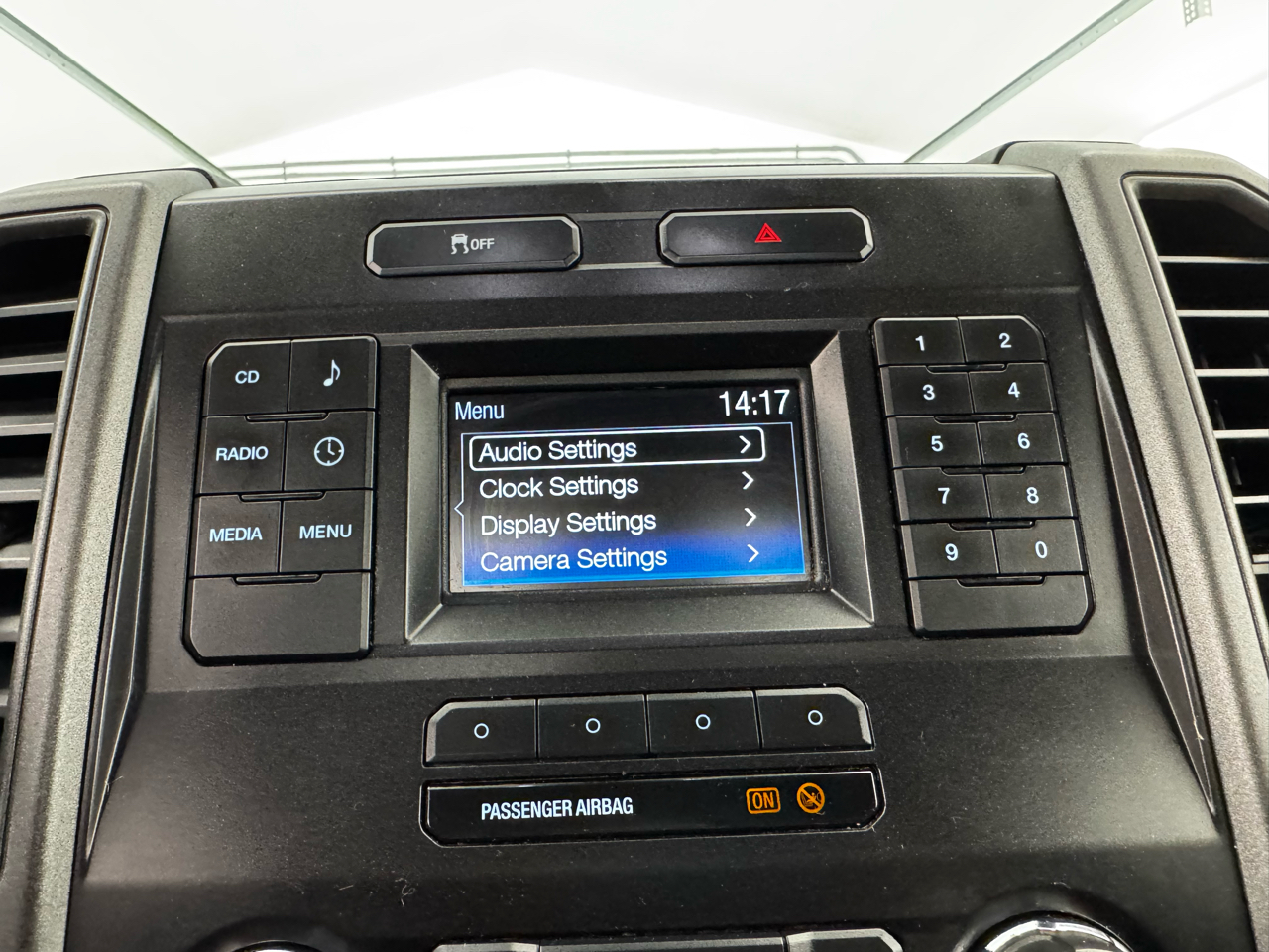 Ford Super Duty F-250 SRW XLT 4WD Reg Cab 8' Box 2018