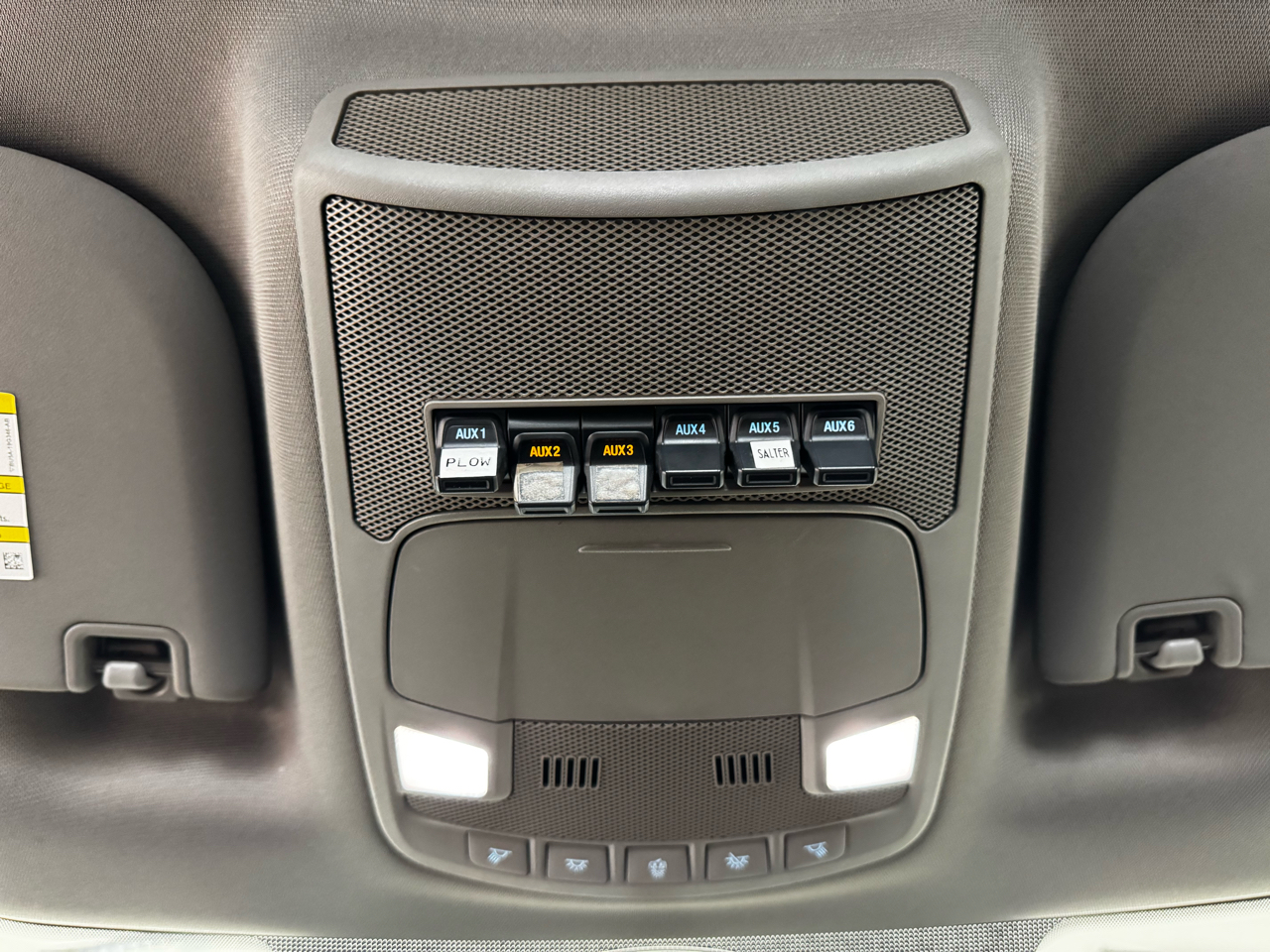 Ford Super Duty F-250 SRW XLT 4WD Reg Cab 8' Box 2018