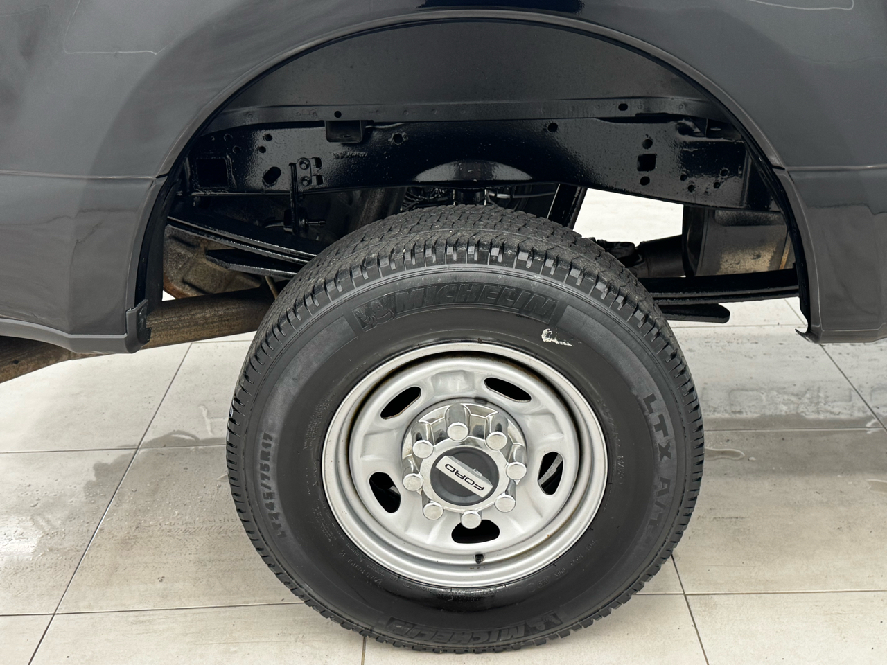 Ford Super Duty F-250 SRW XLT 4WD Reg Cab 8' Box 2018