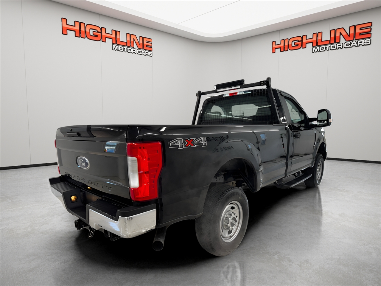 Ford Super Duty F-250 SRW XLT 4WD Reg Cab 8' Box 2018