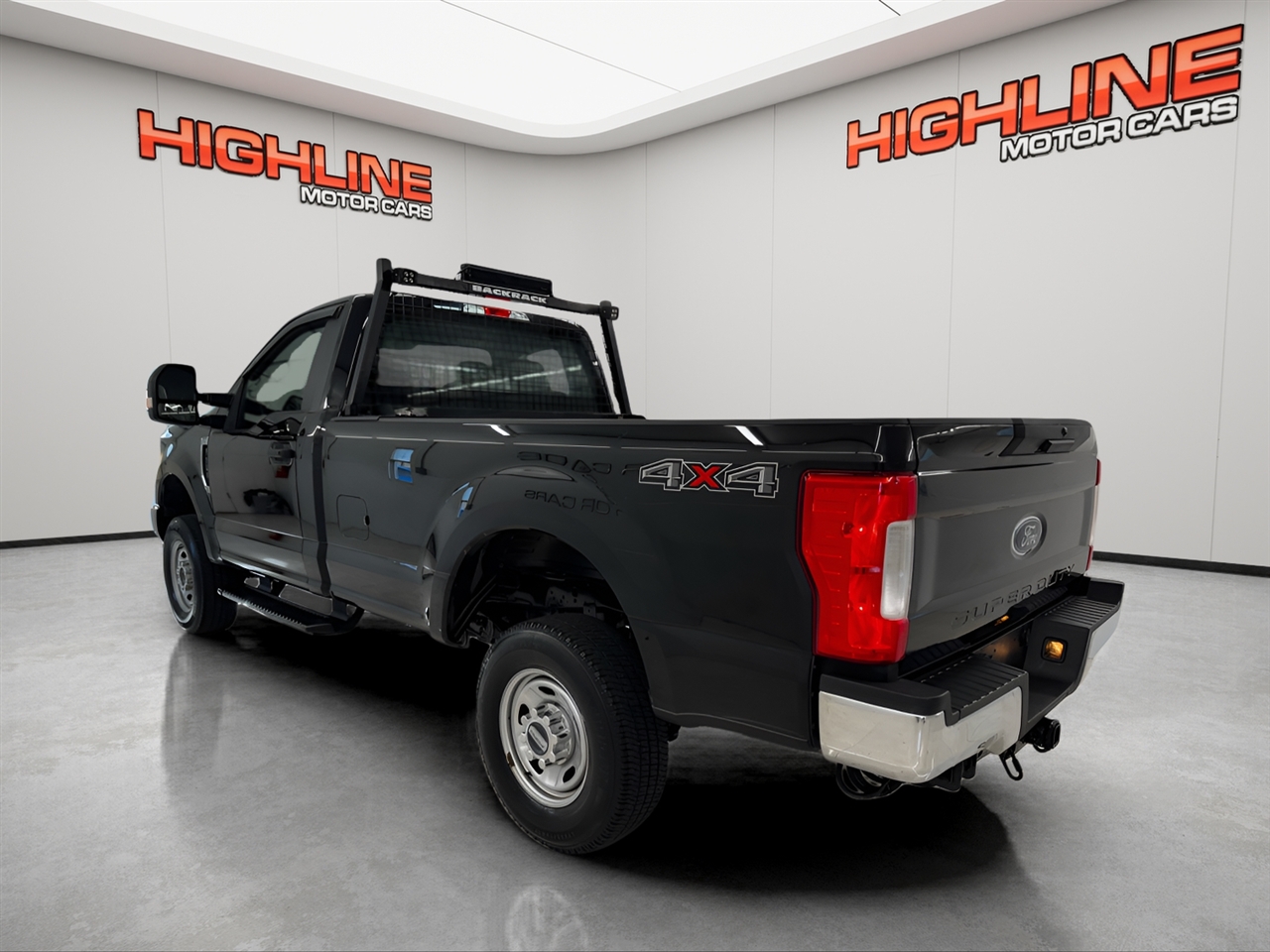 Ford Super Duty F-250 SRW XLT 4WD Reg Cab 8' Box 2018